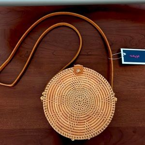 Straw 8” circle handbag